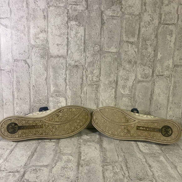 Michael Kors Navy and White Sneakers Size‎ 9M - Picture 3 of 12